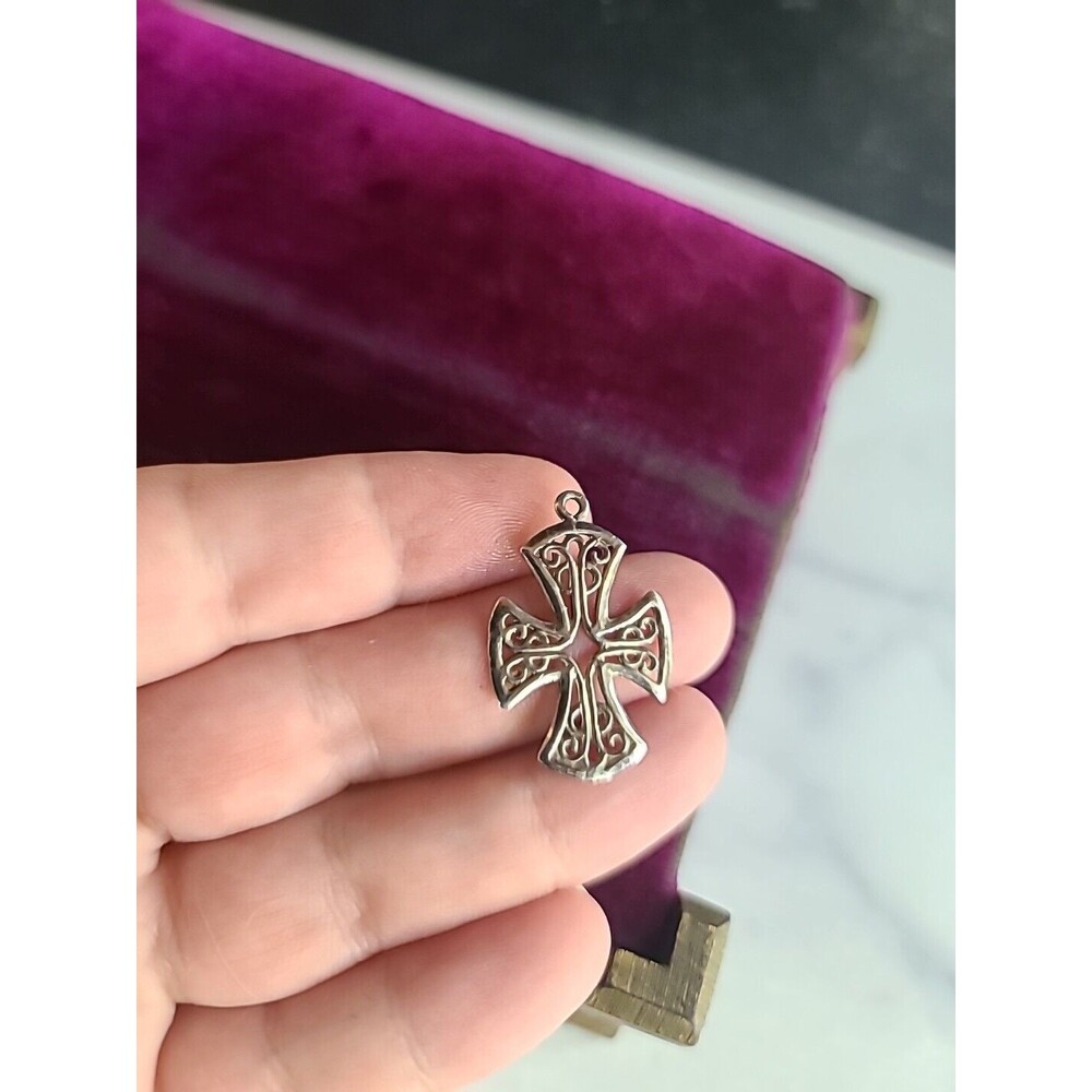 925 Sterling Silver Filigree Cross Pendant Vintage, READ
